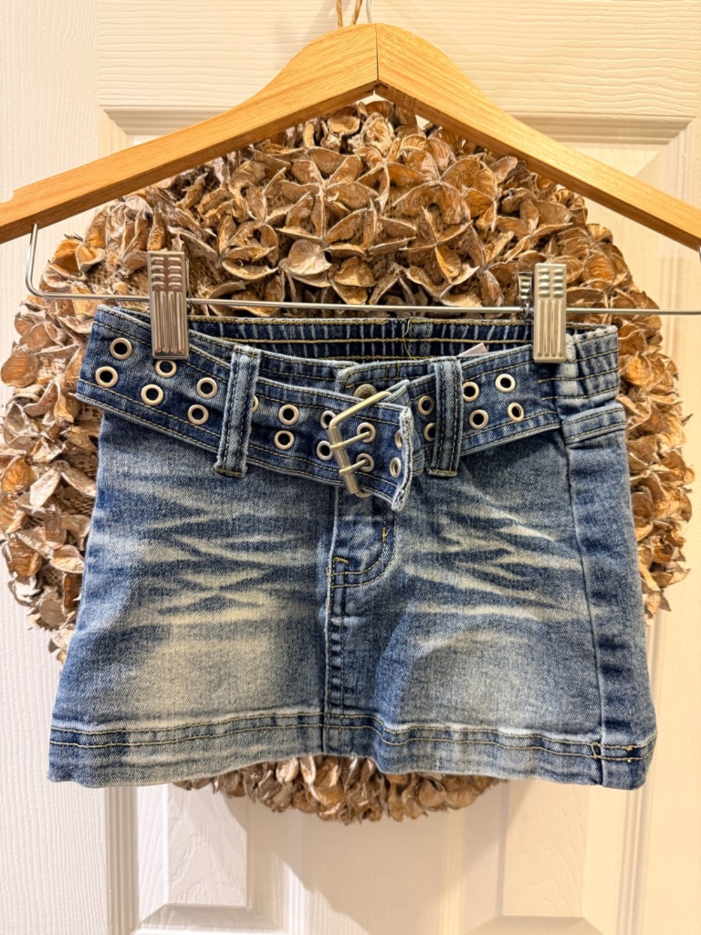 4/$25 • Y2K London‎ Blues Belted Denim Skirt